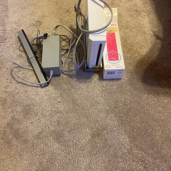 Wii Nintendo - Picture 1 of 3